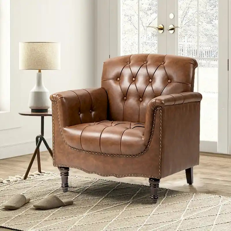 Fauteuil d'appoint capitonné en similicuir avec accoudoirs cloutés