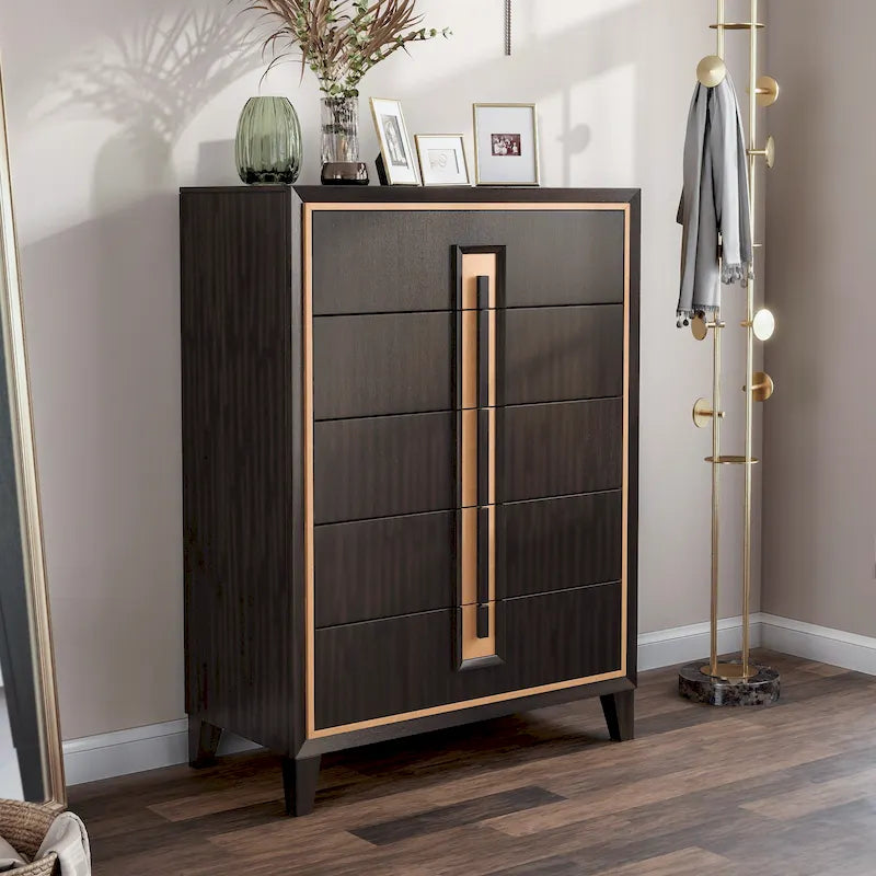Commode moderne à 5 tiroirs en bois massif espresso Nyx Furniture of America